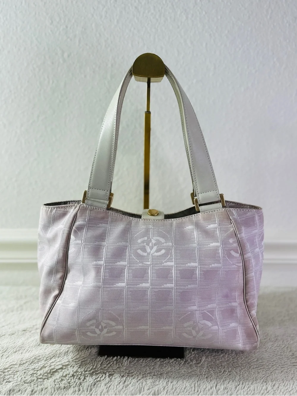 CHANEL travel line shoulder bag with COA
